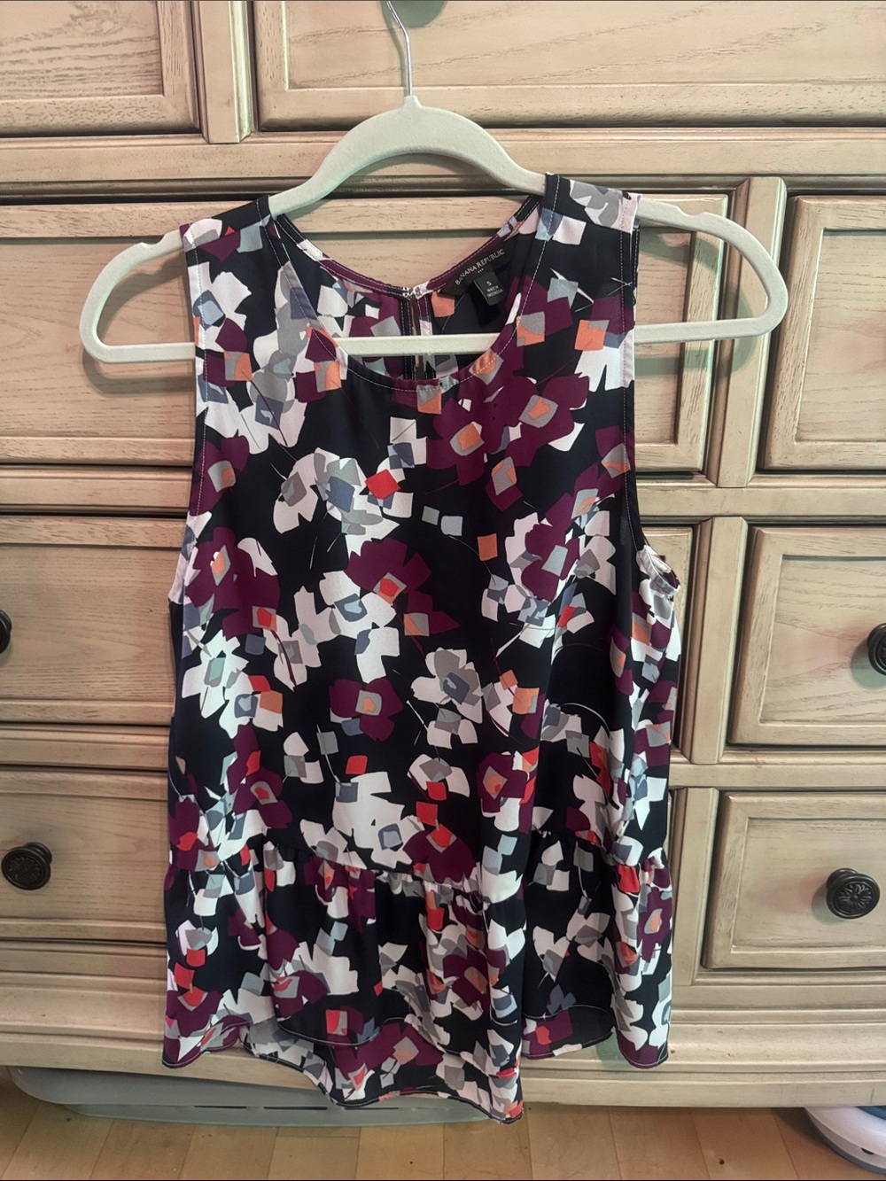 Banana Republic Black Floral-Print Sleeveless Peplum Camisole